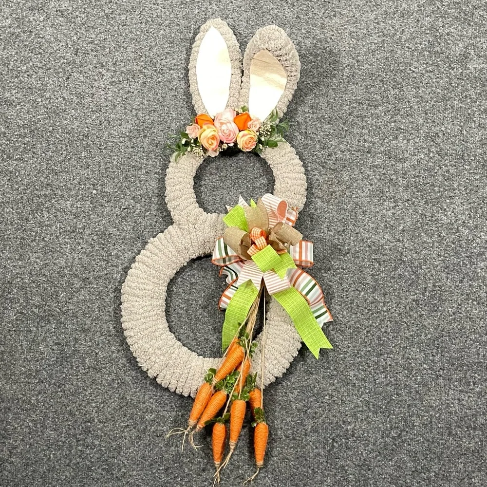 NWT Easter Bunny Wreath for Front Door